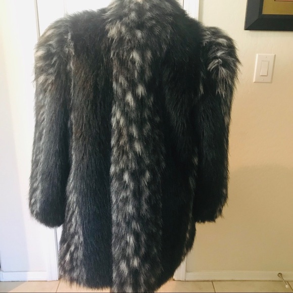 Vintage Black & Gray Faux Fur Women’s Gorgeous Coat size M - Picture 2 of 16